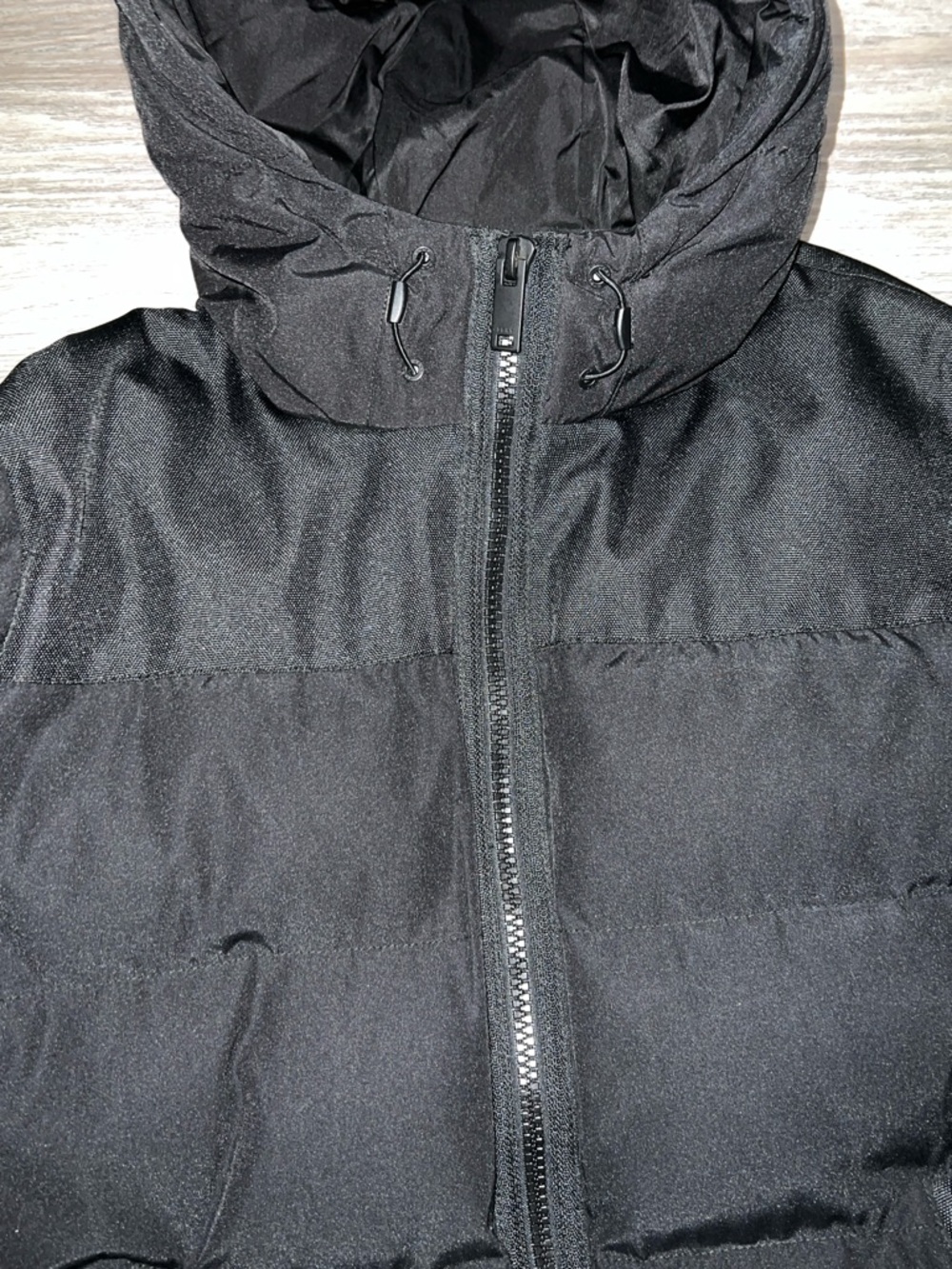 DKNY Men's Hooded Puffer Jacket‎ - Picture 8 of 10
